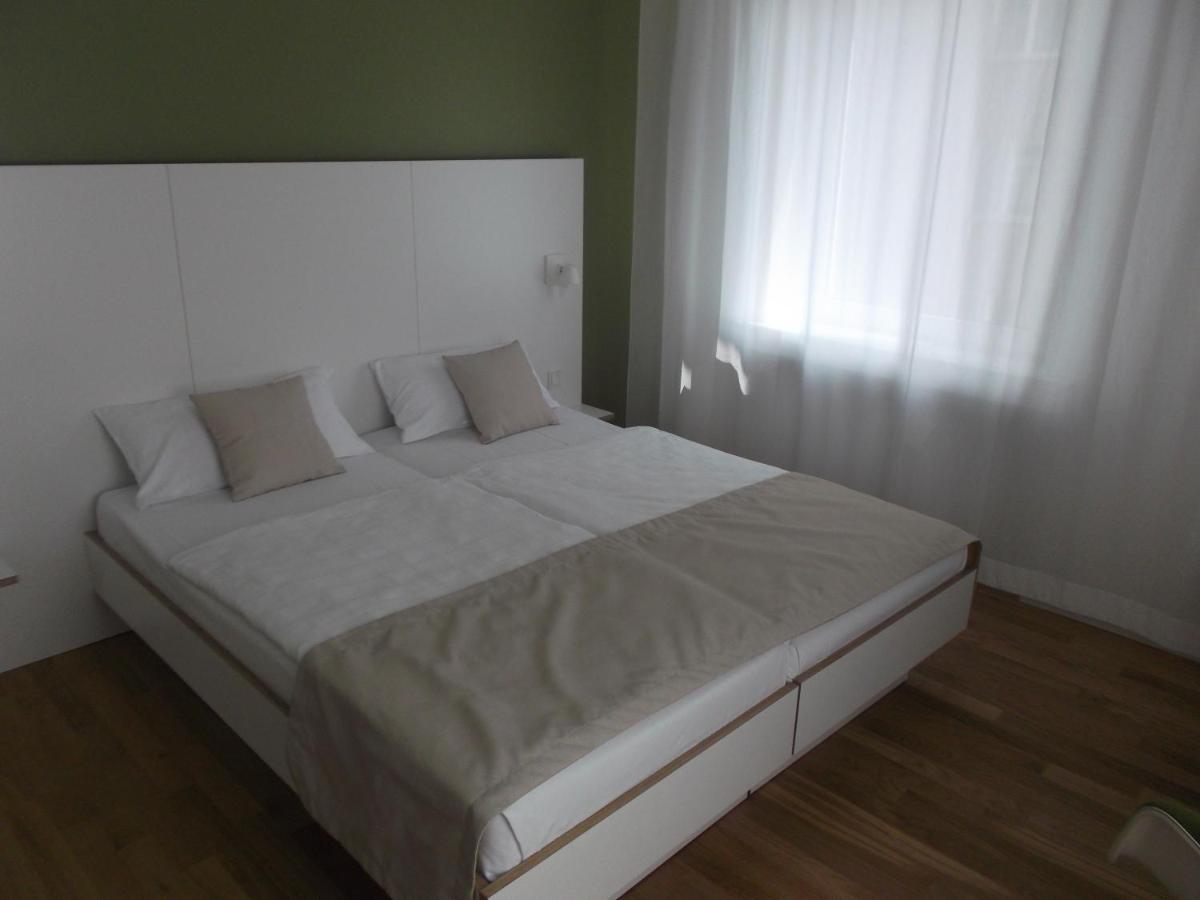 Art Hotel Ufer Düsseldorf Oda fotoğraf